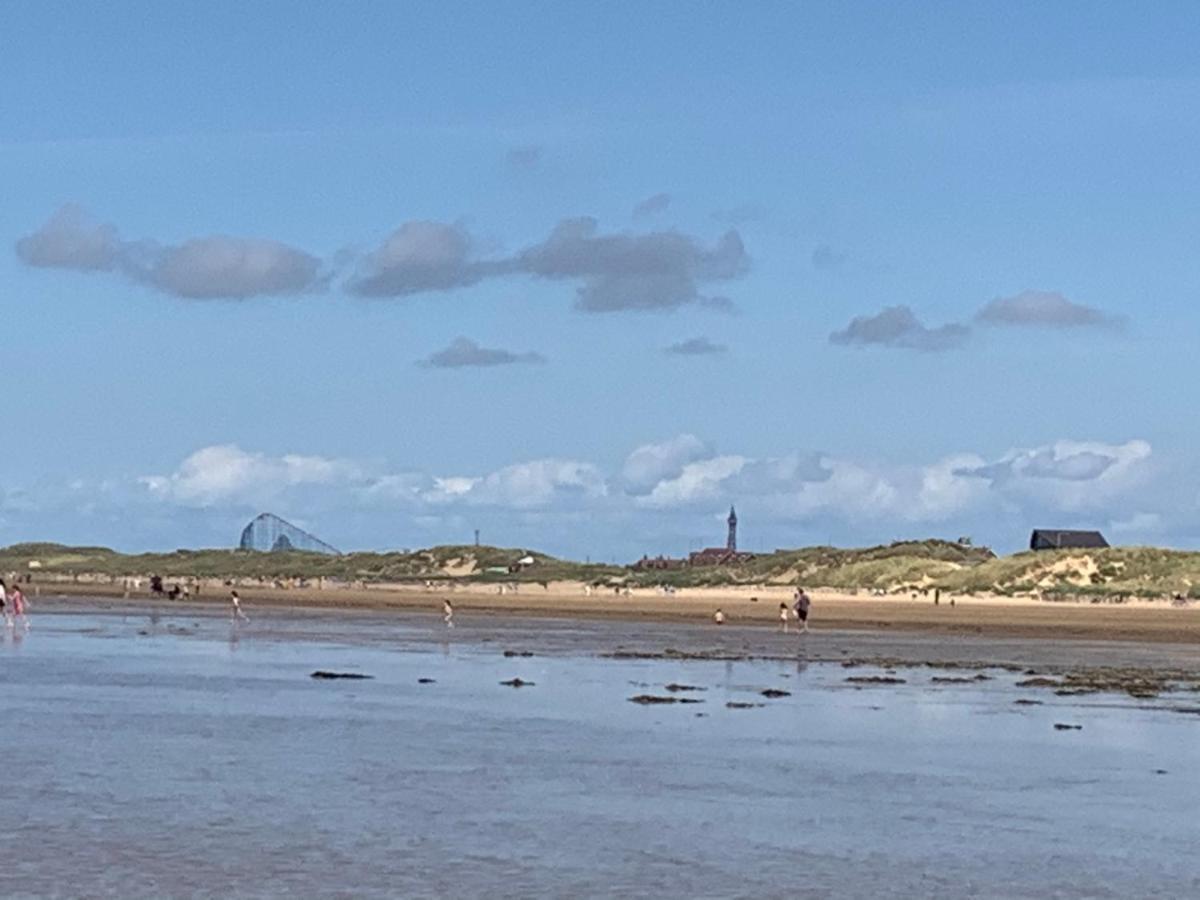 Beach Lookout - Sea Views Lytham St Annes Esterno foto